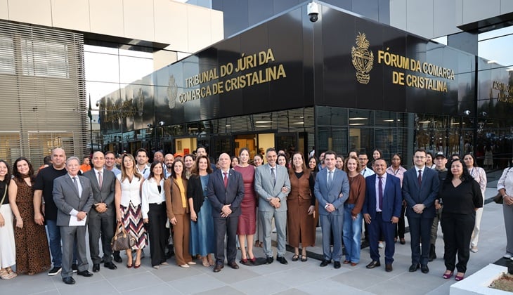 Presidente Leandro Crispim entrega 46ª obra da gestão, com inauguração do Fórum revitalizado de Cristalina e terceira unidade do Cantinho da Primeira Infância