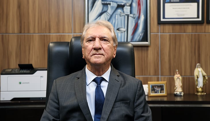 Desembargador Amaral Wilson se aposenta voluntariamente após 48 anos de dedicação ao serviço público; decreto tem efeito a partir desta quarta-feira (17)