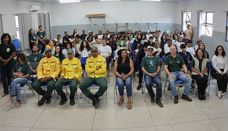 Ação do TJGO em escola de Cavalcante destaca educação ambiental e combate às queimadas; atividade integra 'Mês da Presidência' dentro do Projeto Raízes Kalungas