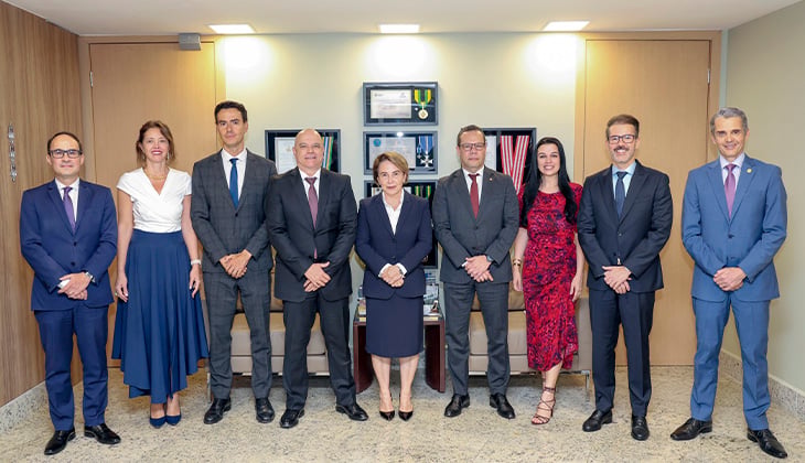 Presidente do TJGO recebe equipe do TRF1 para fortalecer cooperação entre os tribunais 