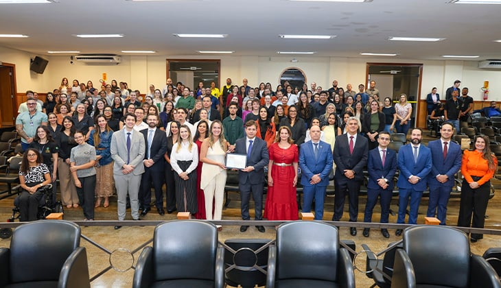 Cejusc de Itumbiara arrecada quase 100 agasalhos e vence ranking das comarcas na gincana solidária da campanha ‘Justiça que Aquece 2026’