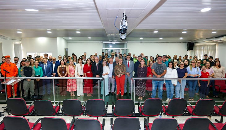Presidente do TJGO inaugura Ponto de Inclusão Digital em Itarumã e amplia acesso da população aos serviços da Justiça