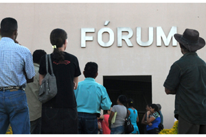 forum200x300