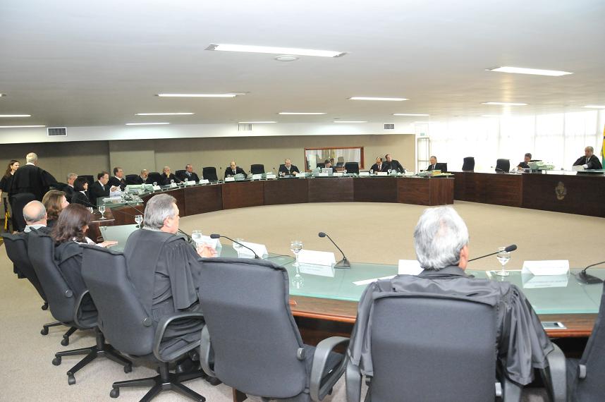 Plenário do TJGO se despediu do ex-presidente